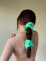 Giant Scrunchie - Cloudy vivid green - simplment